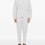 white t-shirts,full body view
