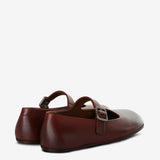 Brown shoes, back view