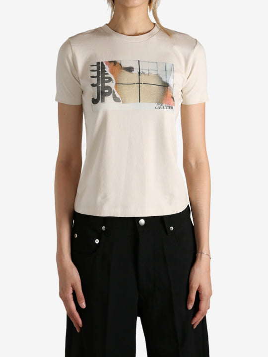 Tan t-shirt worn by a person, showing the  t-shirt fit