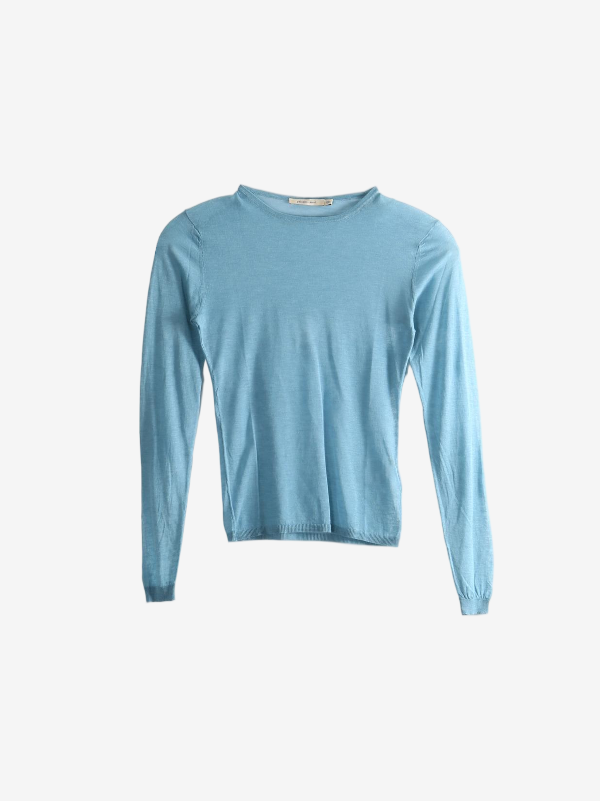 Blue top, front view