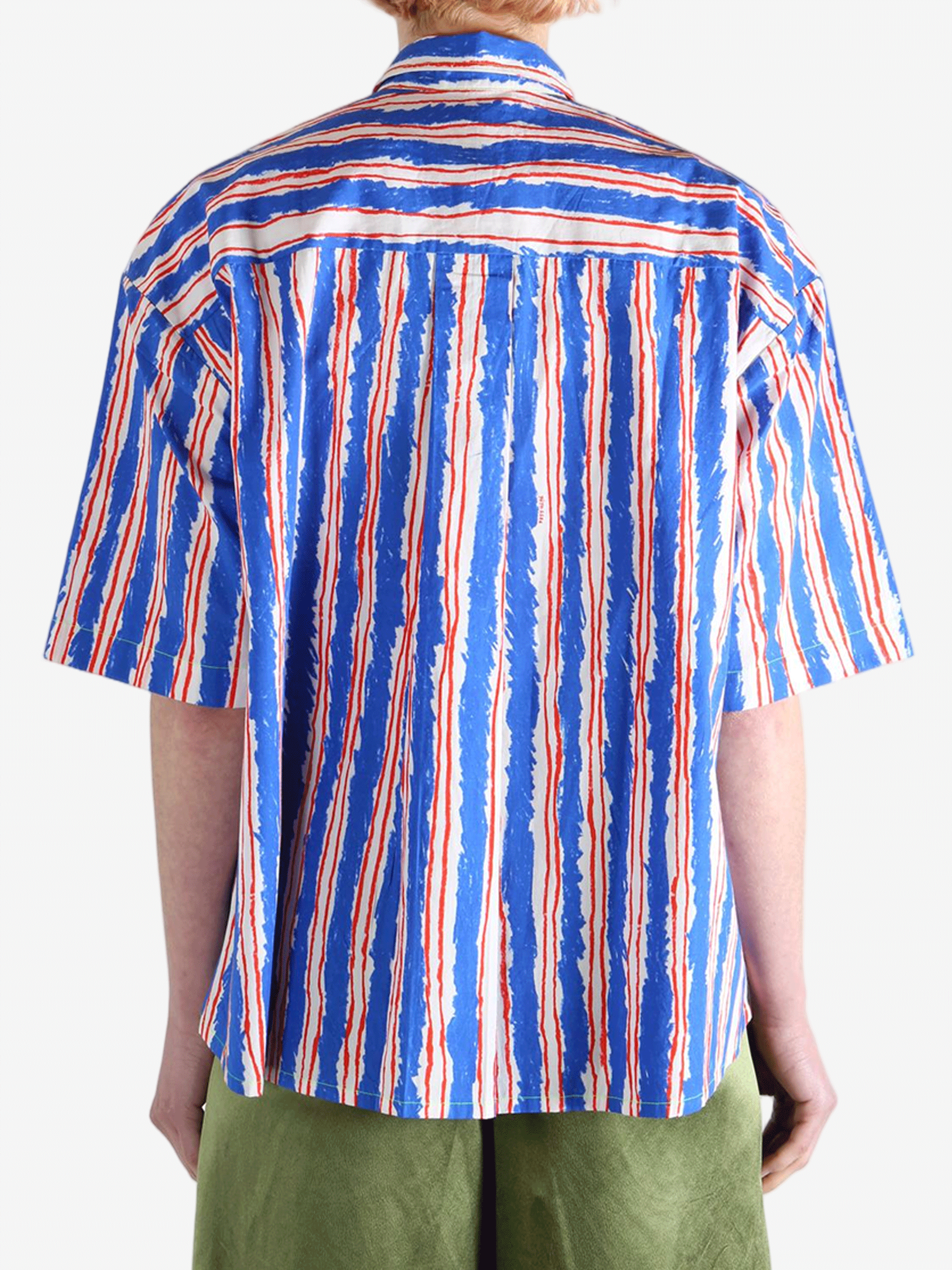 Blue shirts worn by a person, showin the shirt's fit