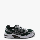 Green shoes, front view