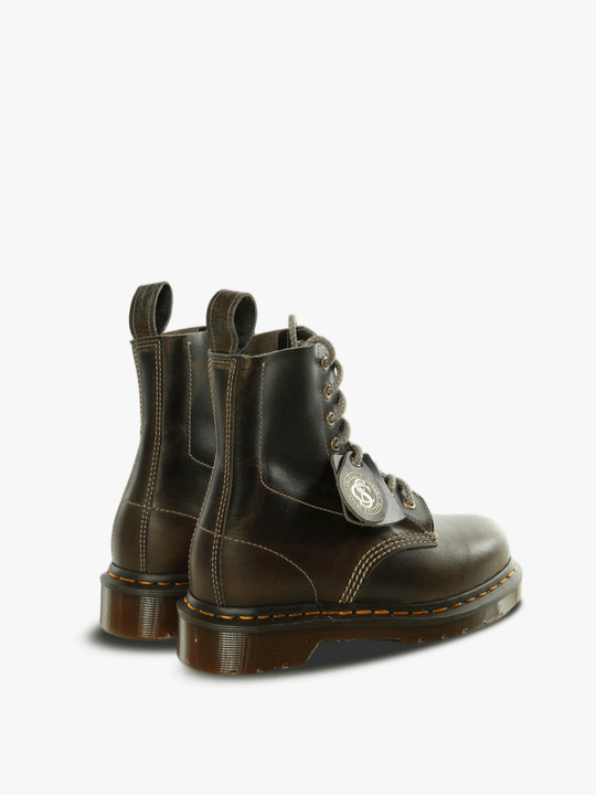 Brown boots, back view
