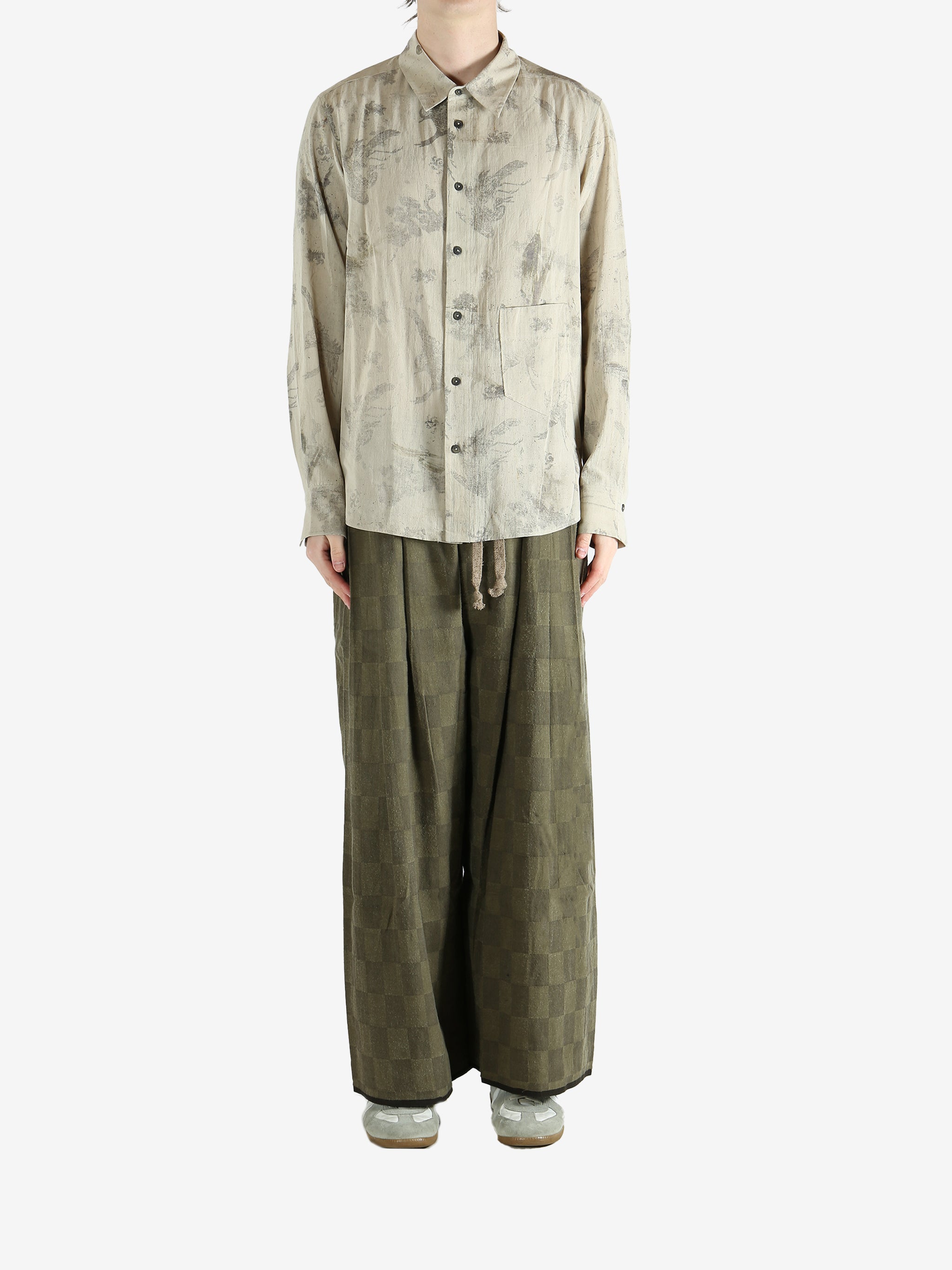 green shirts ,full body view