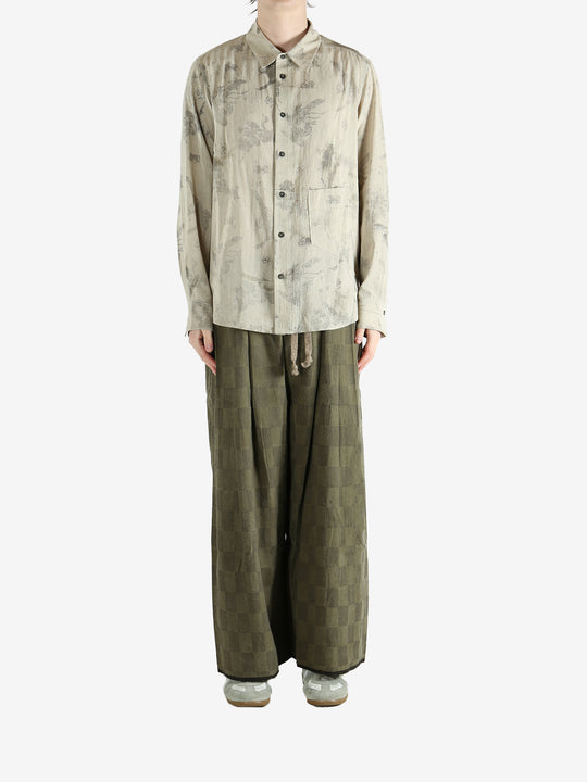 green shirts ,full body view