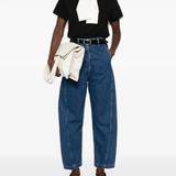 Black t-shirt,full body view