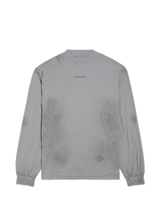Grey t-shirt,front view