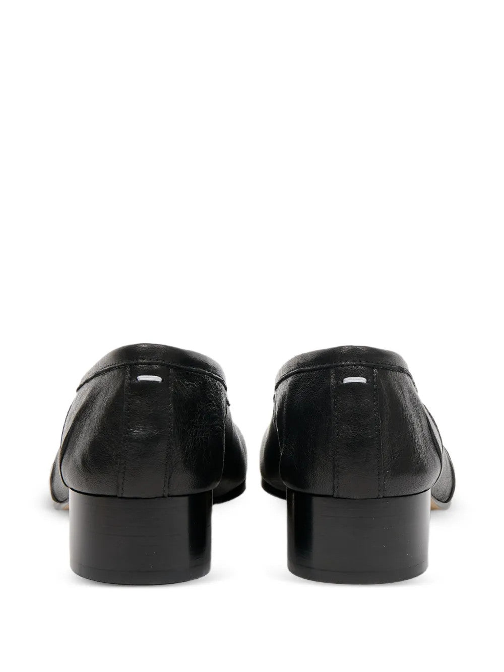 Black shoes, back view