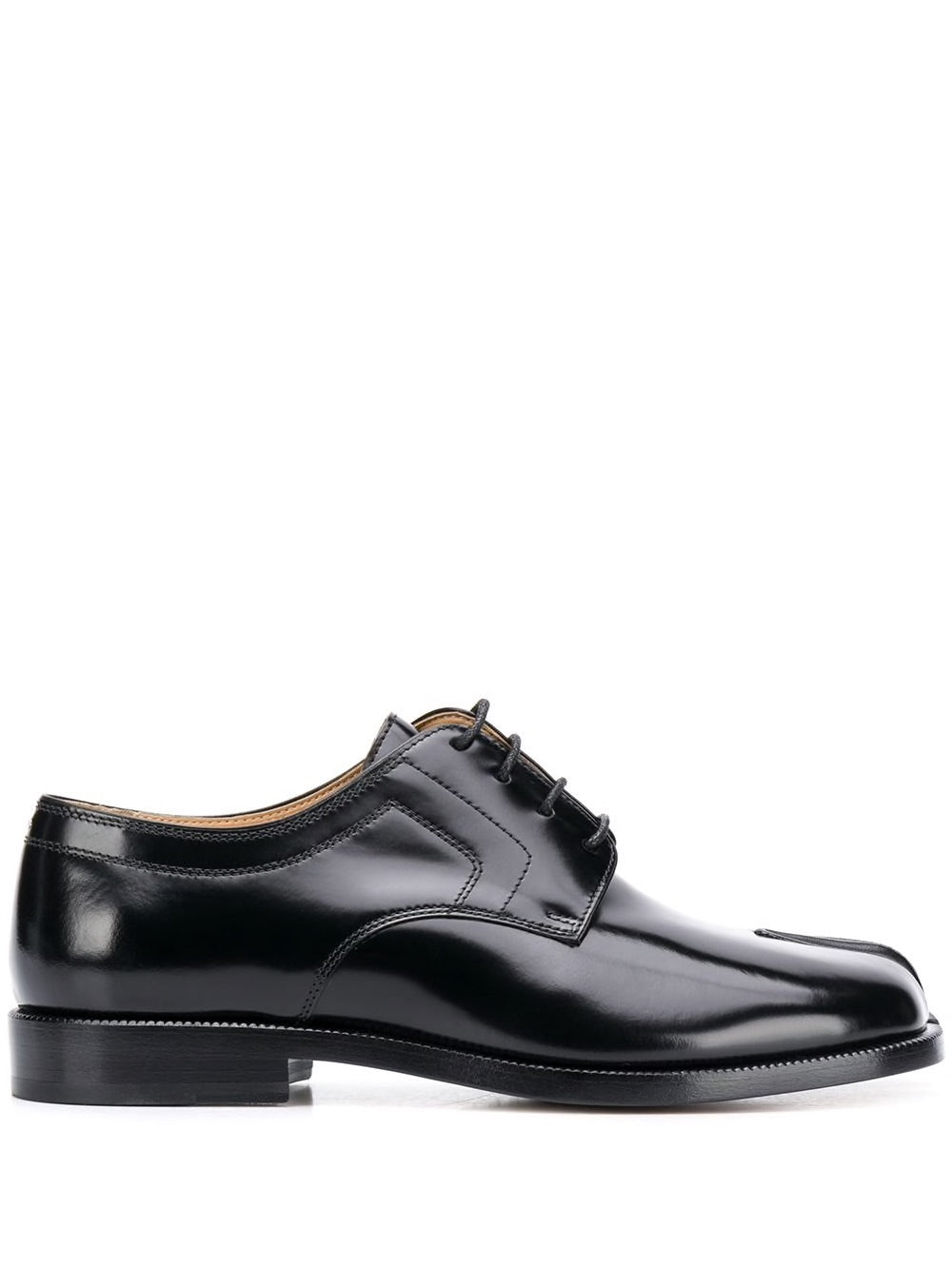 black shoes, front view