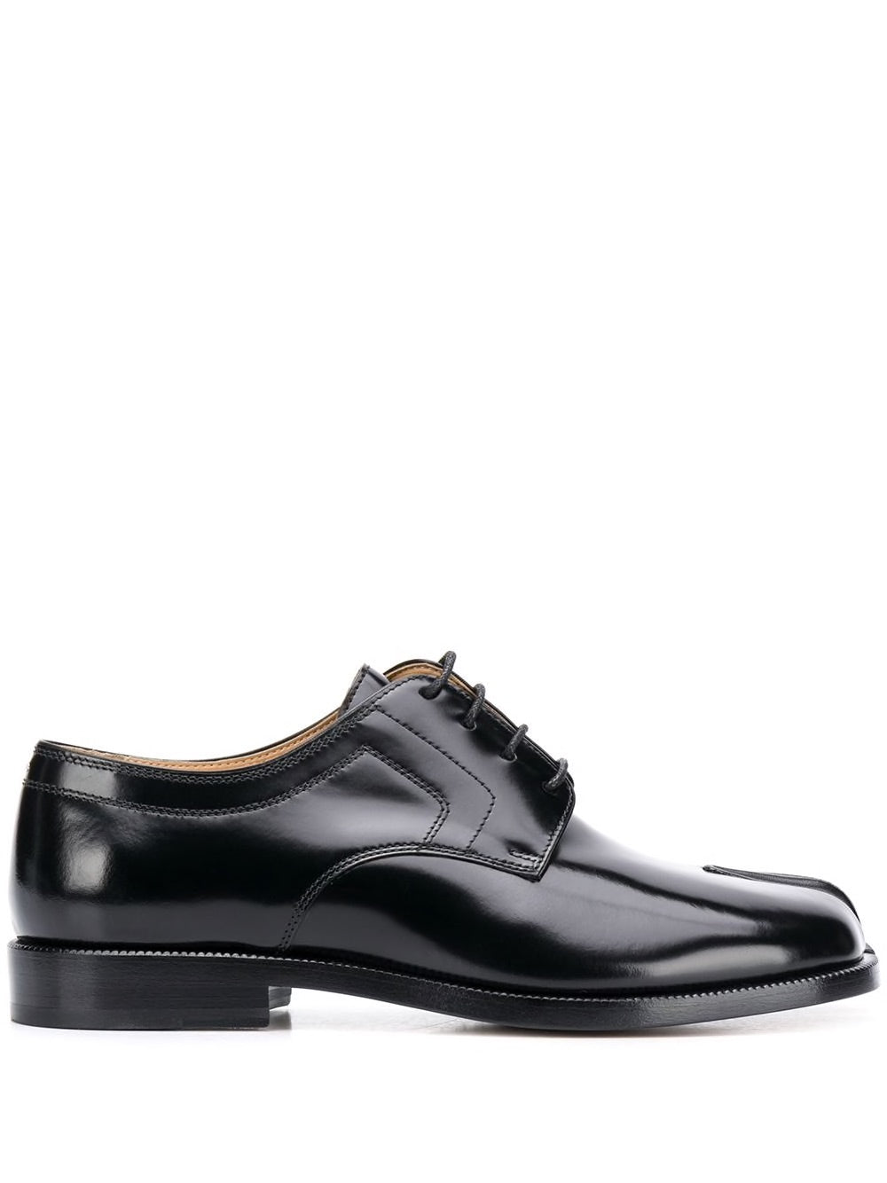 black shoes, front view