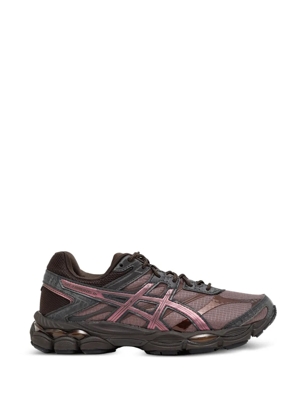 Brown shoes, front view