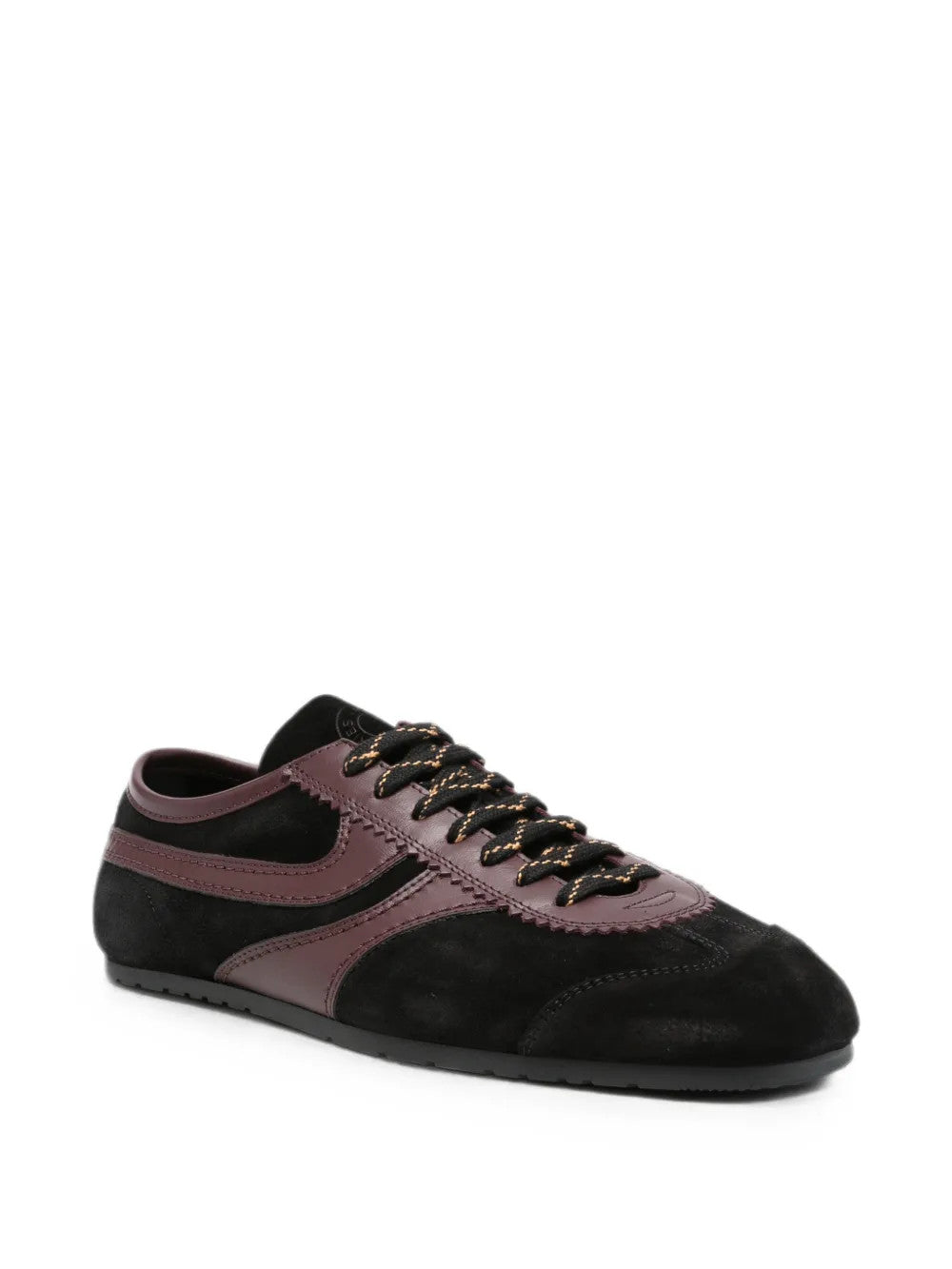 Black shoes, front view