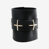 Black accessories, front view