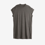 Grey t-shirt, front view