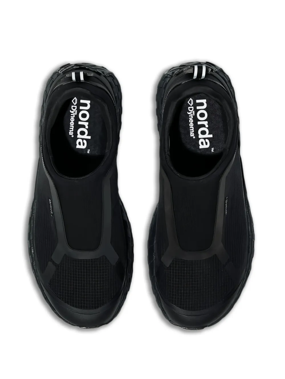 Black sneaker,front view