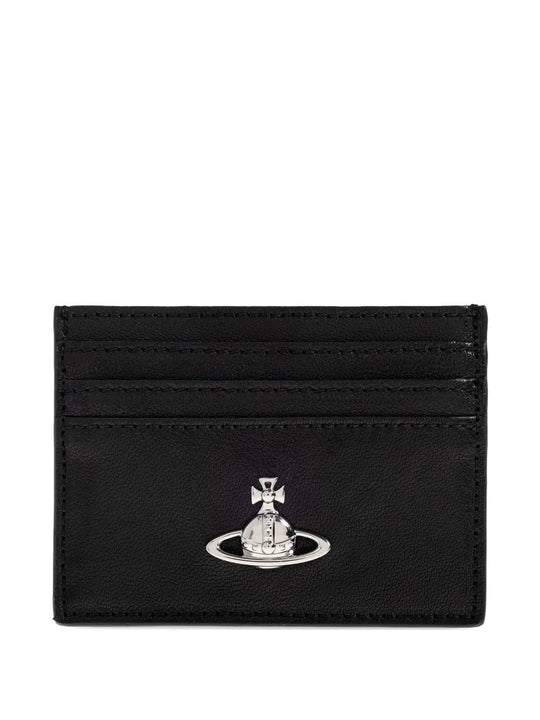 Black accessories, front view