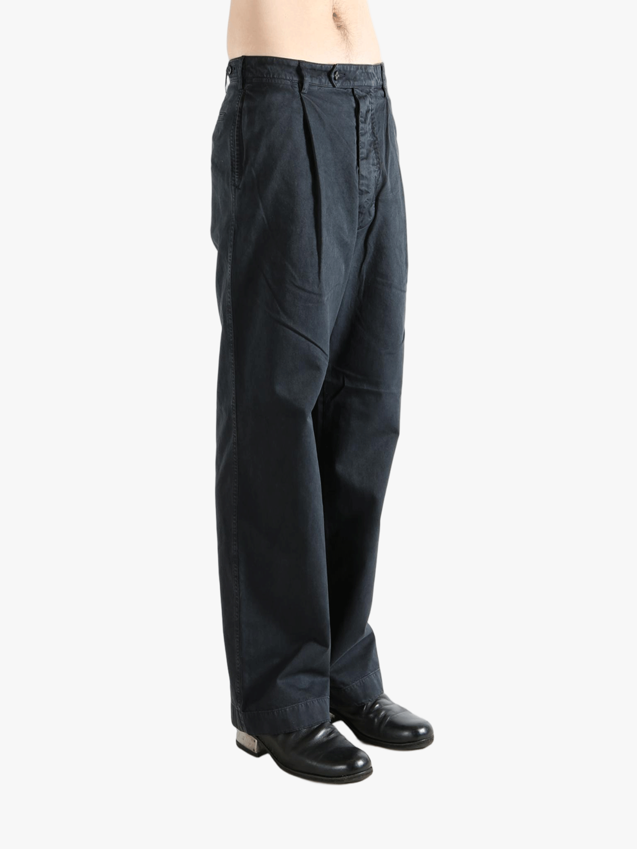 AURALEE - Men Garment-Dyed Finx Light Chino One-Tuck Wide Pants AURALEE - Men Garment-Dyed Finx Light Chino One-Tuck Wide Pants