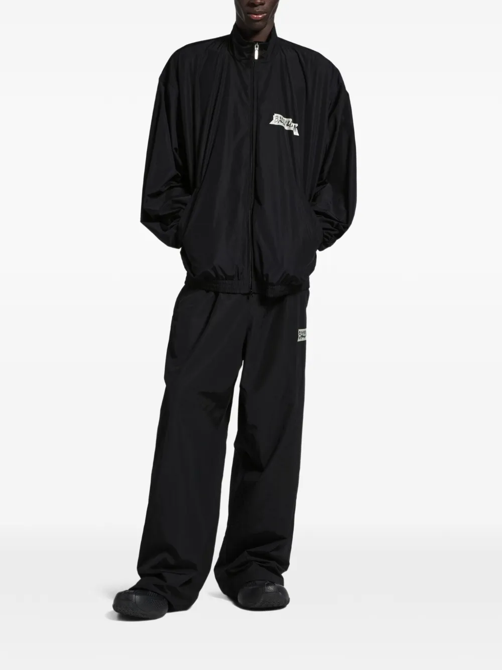 Black pants, full view