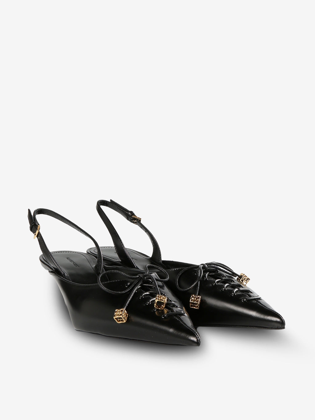 Black heels, front view
