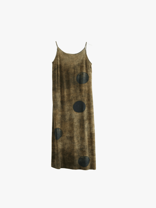 Brown dress, front view
