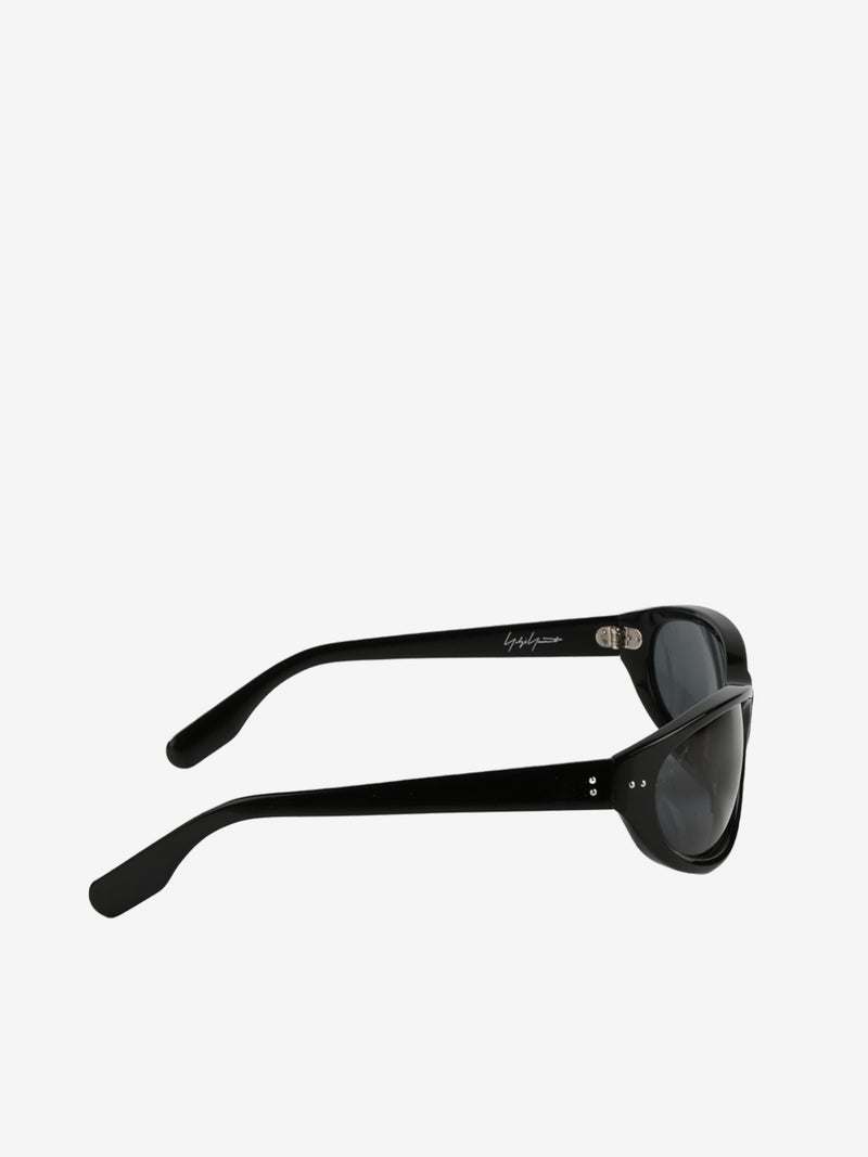 Black sunglasses, side view