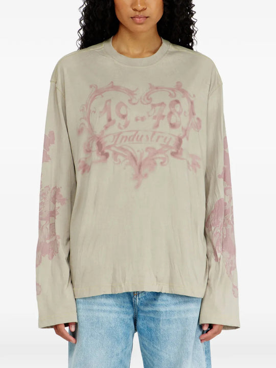 Tan t-shirt, full body view
