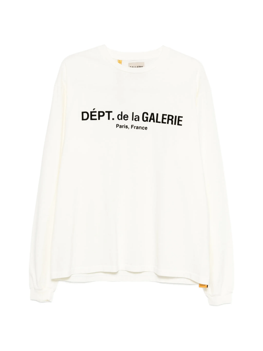 White t-shirts, front view