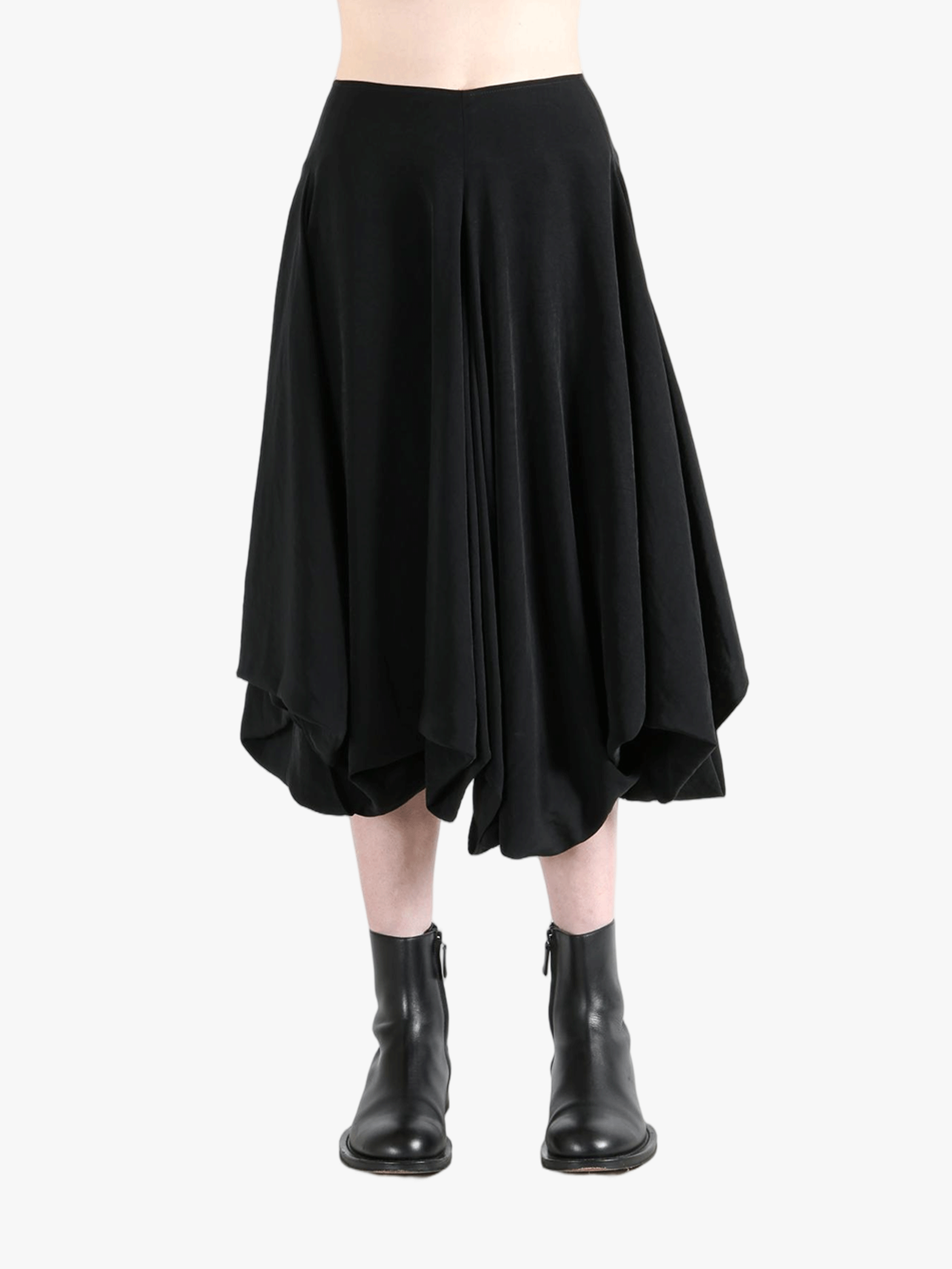 Black skirt, front view