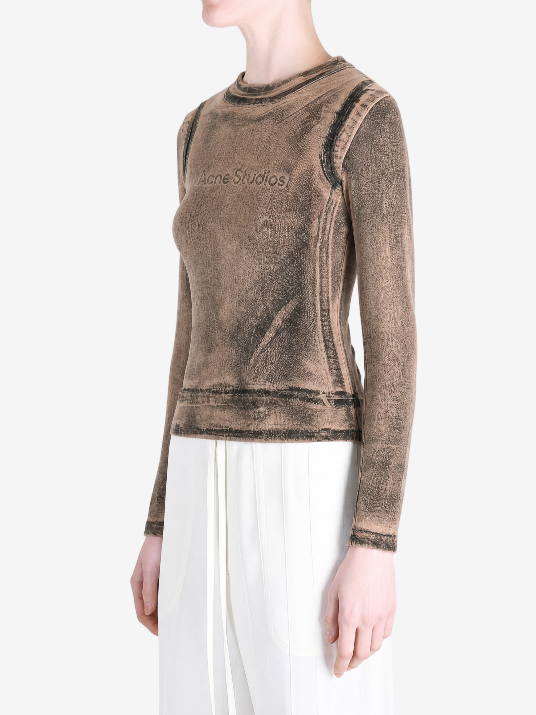 Brown t-shirt worn by a person, showing the t-shirt fit