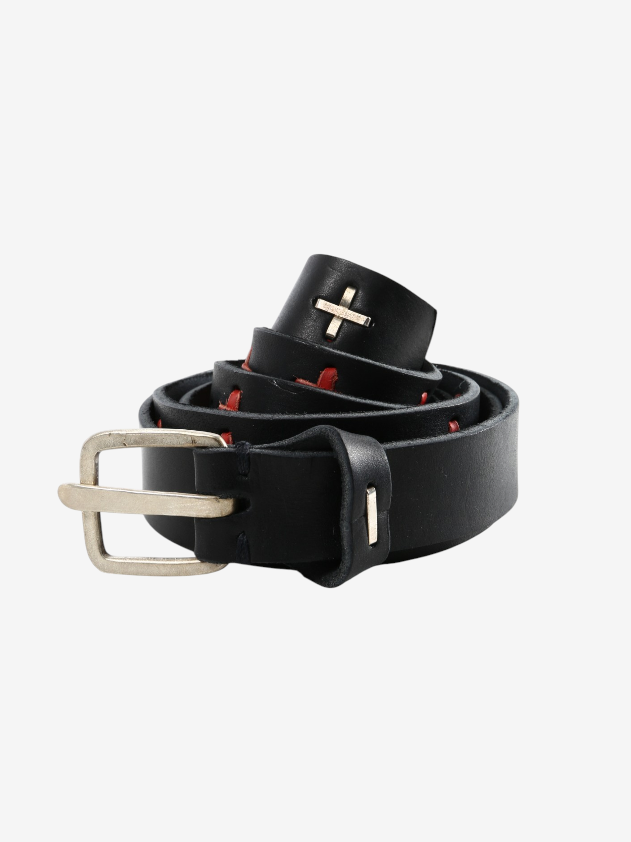 Black accessories, front view