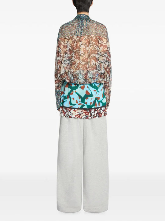Green skirt, full body view