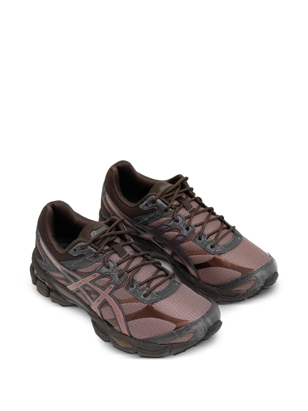 Brown shoes, front view