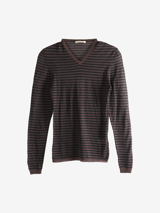 Brown top, front view