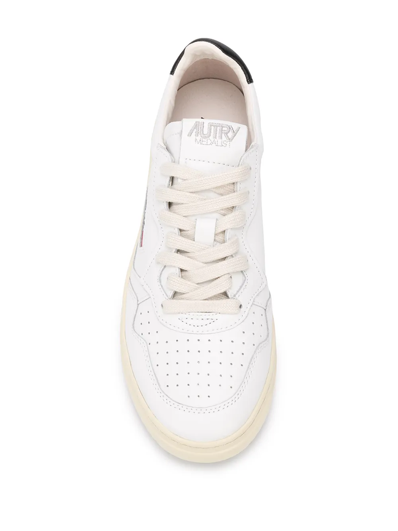 AUTRY - Men Medalist Low Leather Sneakers