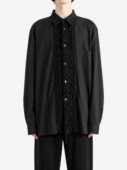 Black shirt, front view