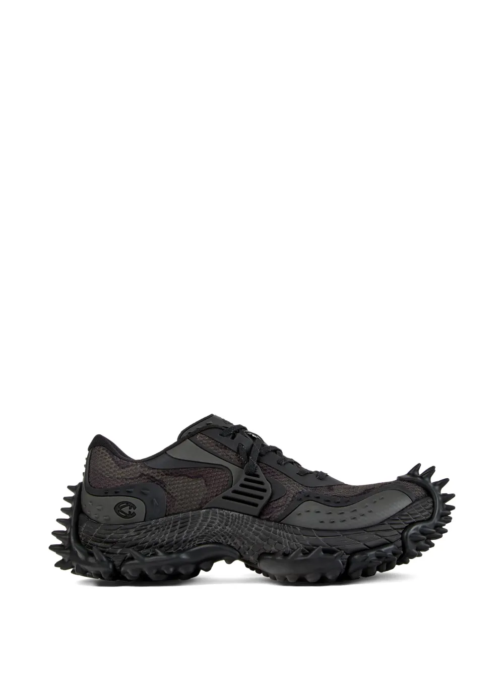 black sneakers,front view