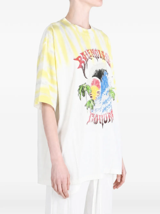 White t-shirt worn by a person, showing the t-shirt fit