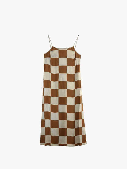 Brown dress, front view