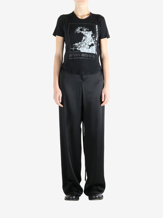 Black t-shirt, full body view