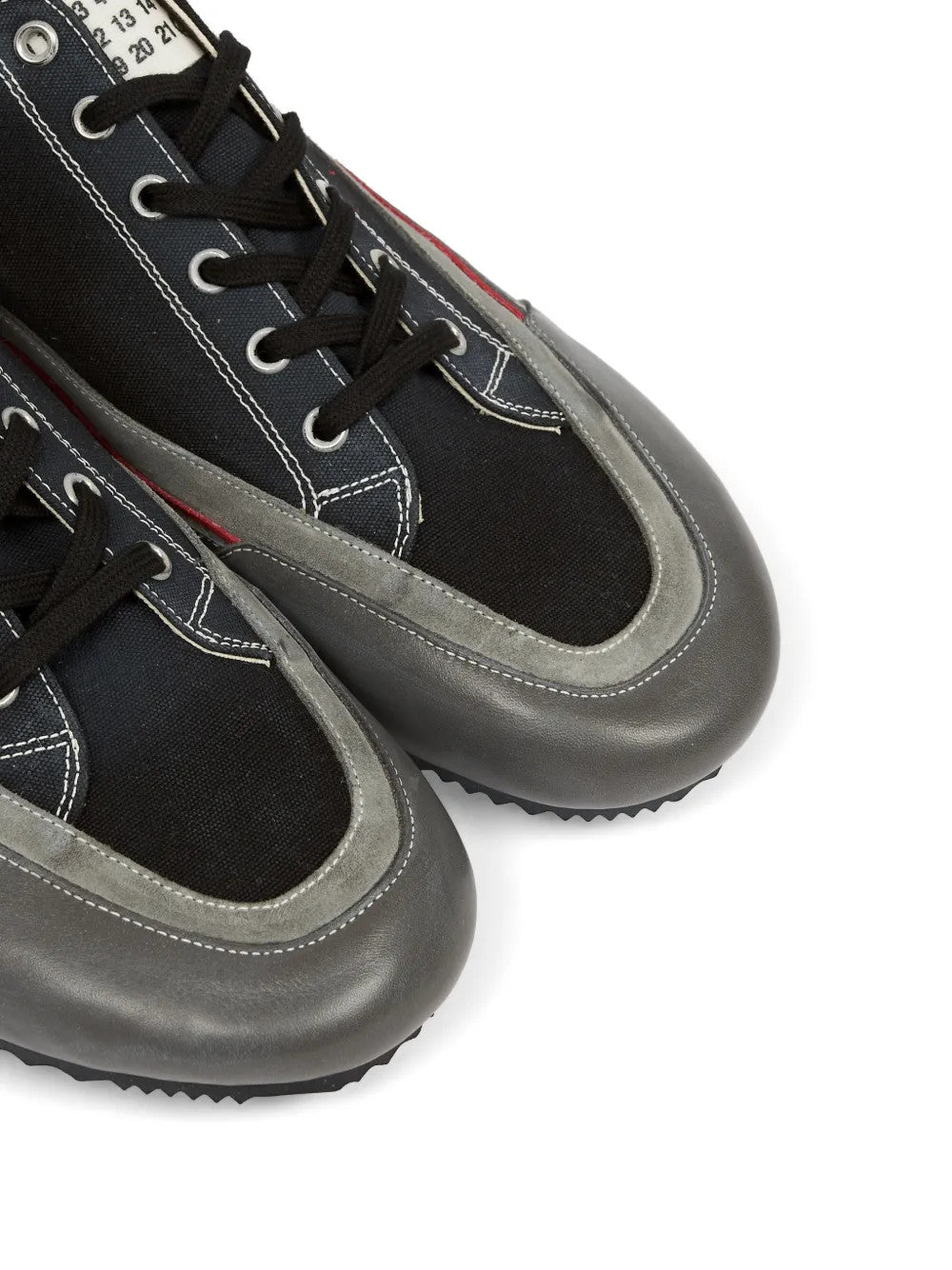 Black shoes, front view