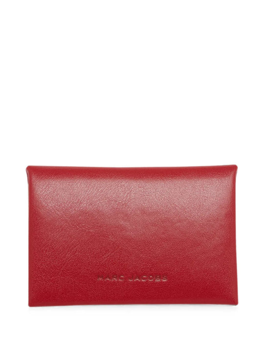 Red accessories, front view