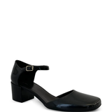 Black heels, front view