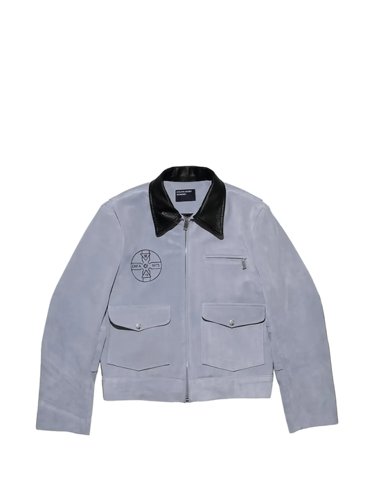 gray jacket,front view