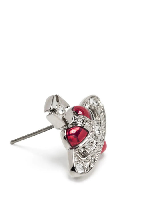 Red accessories, front view