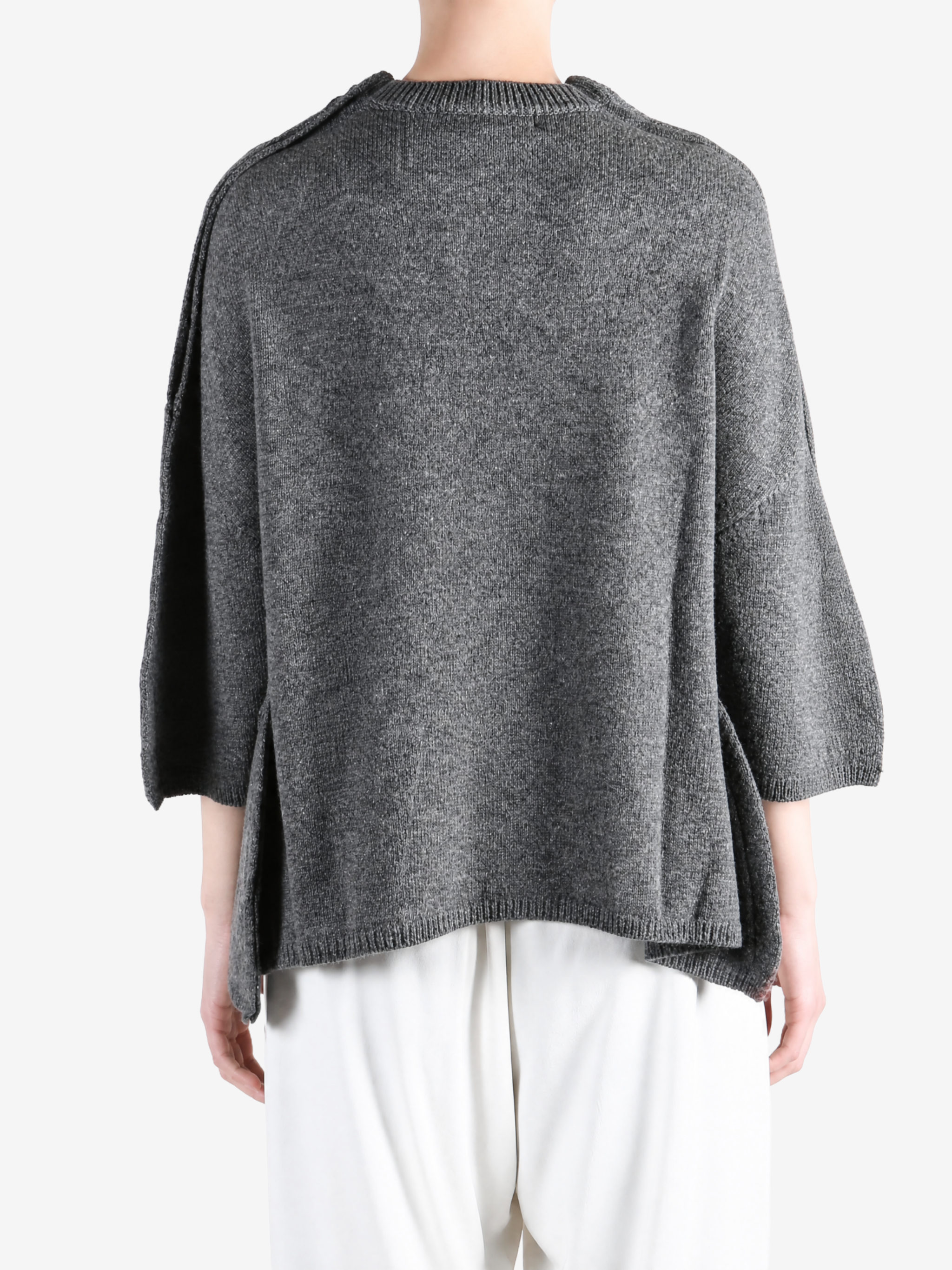 Grey knitwear, front view