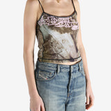 Brown top worn by a person, showing the wiskoza fit