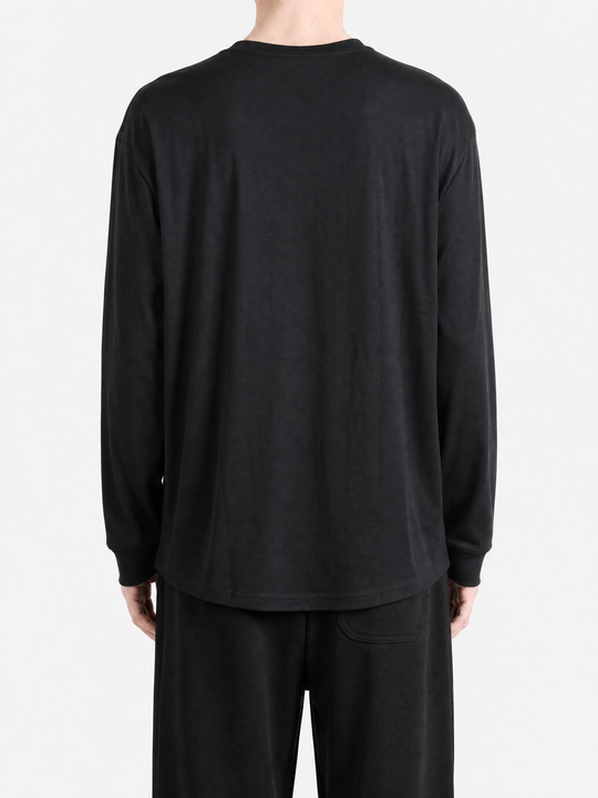 Black t-shirt, full body view
