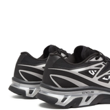 Black shoe,back view