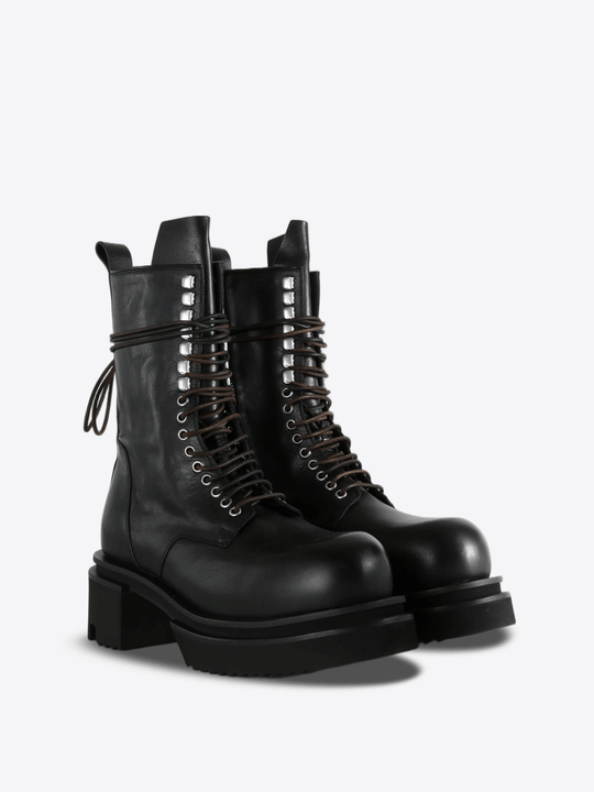 Black boots, front view