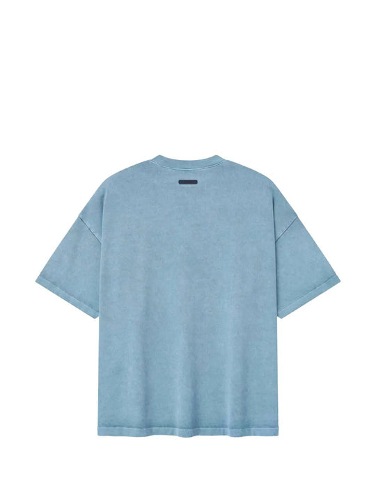 Blue t-shirts, back view